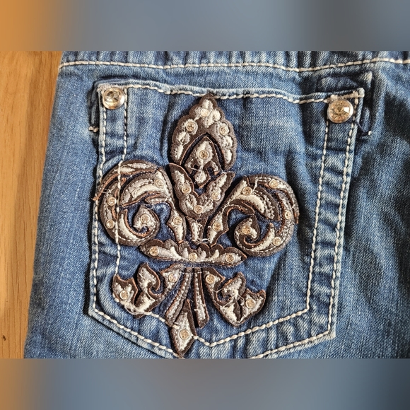 Women's Miss Me Rhinstone Skinny Jeans - Picture 4 of 7